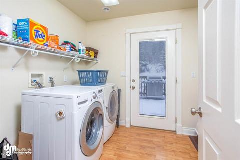 8220 Robert Dr, Anchorage, AK 99516 photo 46