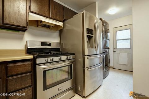 1055 E 17th Ave, Anchorage, AK 99501 photo 7
