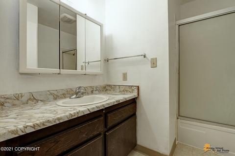 1055 E 17th Ave, Anchorage, AK 99501 photo 16
