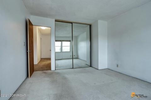 1055 E 17th Ave, Anchorage, AK 99501 photo 13