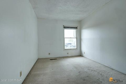 1055 E 17th Ave, Anchorage, AK 99501 photo 14