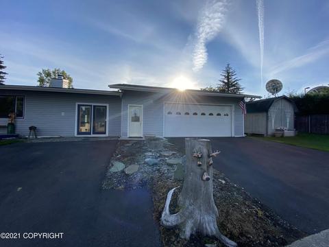 2209 More St, Anchorage, AK 99504 photo 3