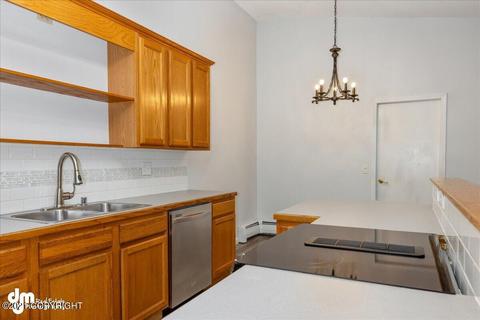 3481 E 20th Ave # 35, Anchorage, AK 99508 photo 18