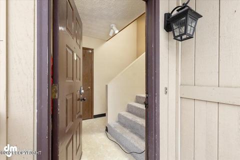 18516 Neumann Cir, Eagle River, AK 99577 photo 2