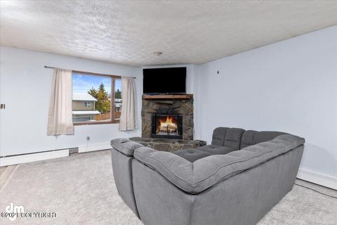 18516 Neumann Cir, Eagle River, AK 99577 photo 4