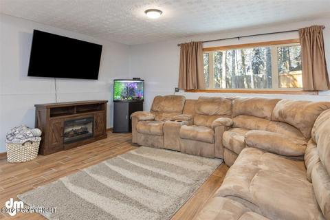 10821 Klutina Cir, Eagle River, AK 99577 photo 17