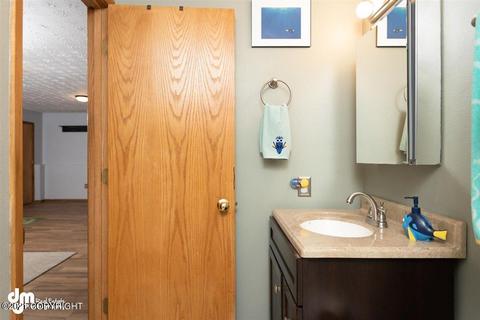 10821 Klutina Cir, Eagle River, AK 99577 photo 41