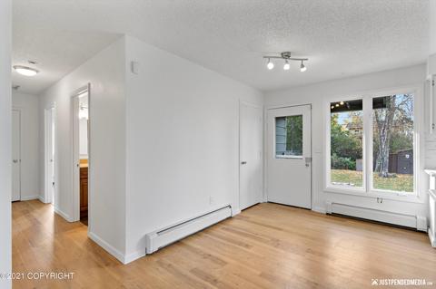 3328 Peterkin Ave, Anchorage, AK 99508 photo 6
