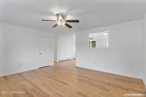 3328 Peterkin Ave, Anchorage, AK 99508 photo 4