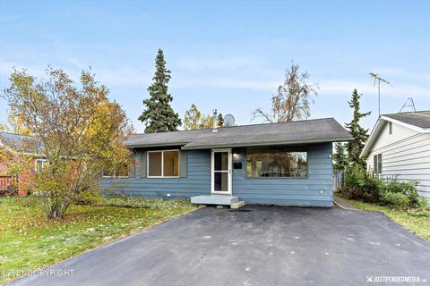 3328 Peterkin Ave, Anchorage, AK 99508 photo 2
