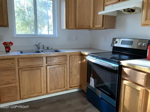 8040 E 32nd Ave, Anchorage, AK 99504 photo 2