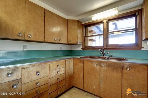 1545 E St, Anchorage, AK 99501 photo 16