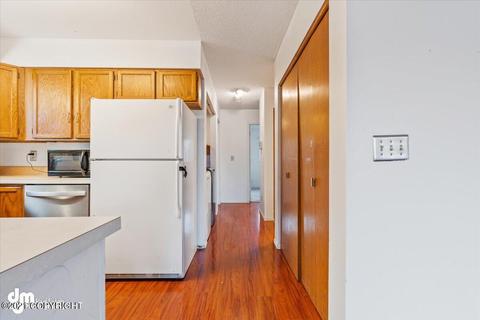 273 Fall Leaf Cir, Anchorage, AK 99504 photo 11