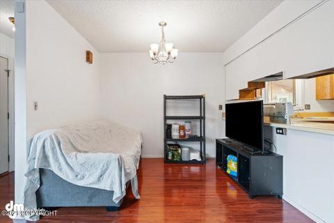 273 Fall Leaf Cir, Anchorage, AK 99504 photo 8