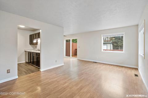 1844 Bellevue Loop, Anchorage, AK 99515 photo 3