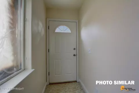 5635 E 43rd Ave, Anchorage, AK 99504 photo 3