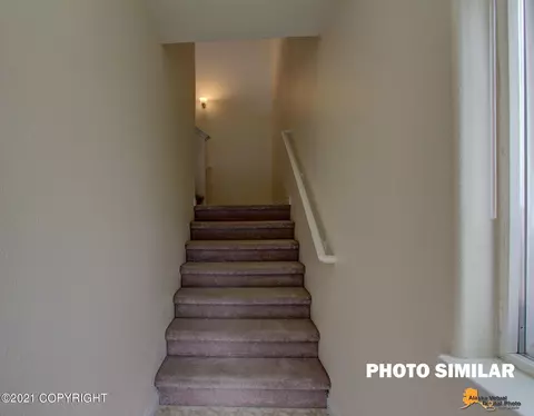 5635 E 43rd Ave, Anchorage, AK 99504 photo 2