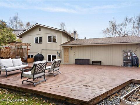 6741 Pickwick Pl, Anchorage, AK 99504 photo 35