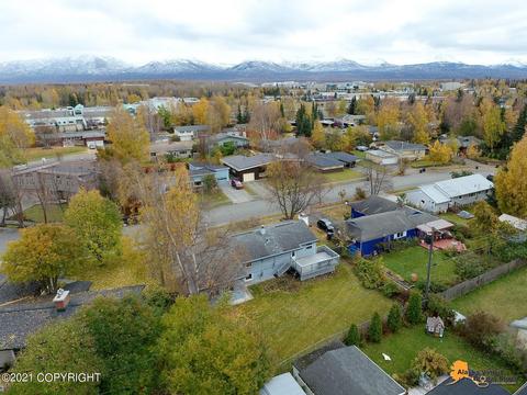 2944 Emory St, Anchorage, AK 99508 photo 2