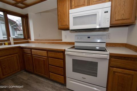 18333 Cache Creek Cir, Eagle River, AK 99577 photo 7