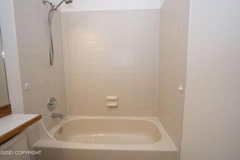 18333 Cache Creek Cir, Eagle River, AK 99577 photo 12