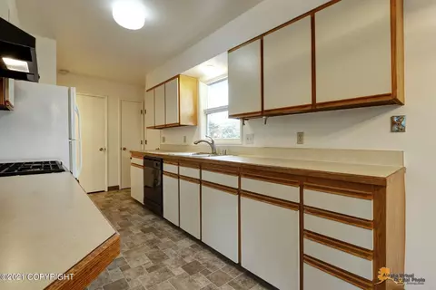 6806 E 16th Ave, Anchorage, AK 99504 photo 13