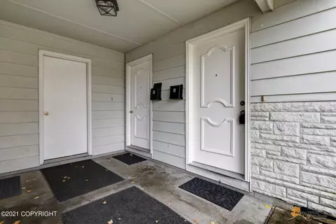 6806 E 16th Ave, Anchorage, AK 99504 photo 4