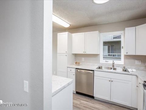 1220 E 16th Ave # 6, Anchorage, AK 99501 photo 6