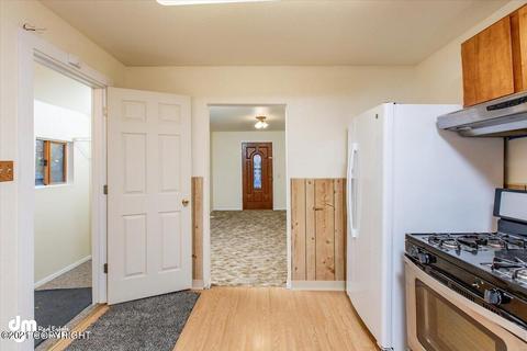 928 E 9th Ave, Anchorage, AK 99501 photo 5