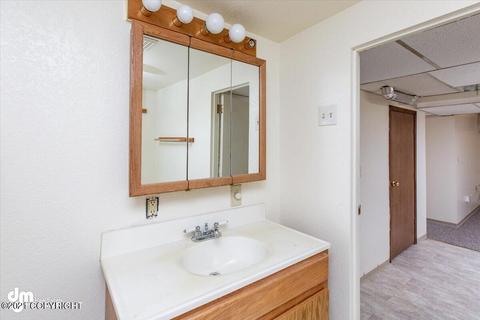 928 E 9th Ave, Anchorage, AK 99501 photo 20