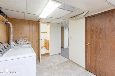 928 E 9th Ave, Anchorage, AK 99501 photo 16