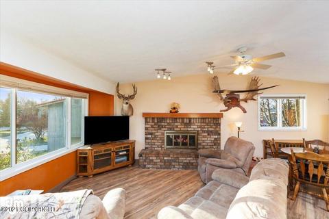 9020 Lance Cir, Anchorage, AK 99502 photo 5