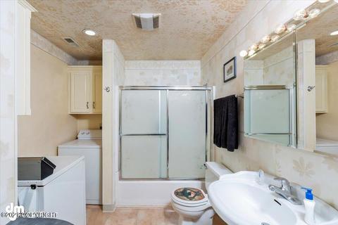 9020 Lance Cir, Anchorage, AK 99502 photo 16