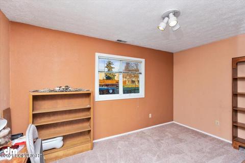 9020 Lance Cir, Anchorage, AK 99502 photo 17