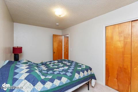 4535 E 8th Ave, Anchorage, AK 99508 photo 4