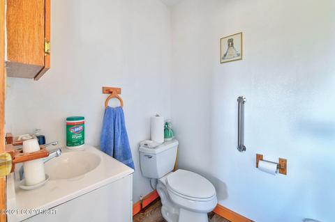 34613 Eagle Cir, Sterling, AK 99672 photo 24
