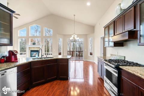 10967 Splendor Loop, Eagle River, AK 99577 photo 9