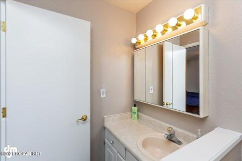 9645 Dinaaka Dr, Eagle River, AK 99577 photo 19