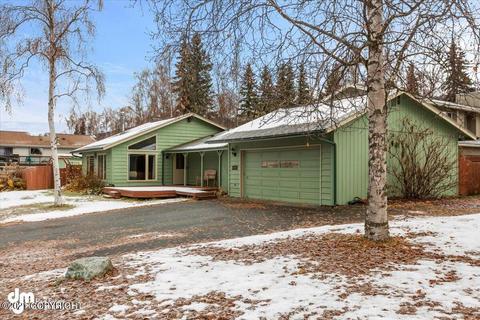 9645 Dinaaka Dr, Eagle River, AK 99577 photo 4