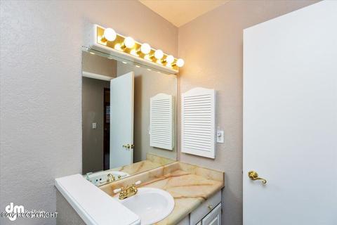 9645 Dinaaka Dr, Eagle River, AK 99577 photo 17