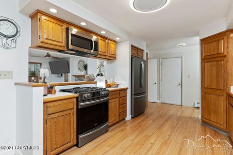 3525 E 16th Ave, Anchorage, AK 99508 photo 9