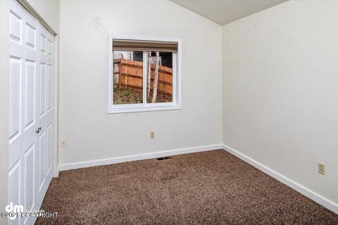 9305 Hall Cir, Eagle River, AK 99577 photo 15