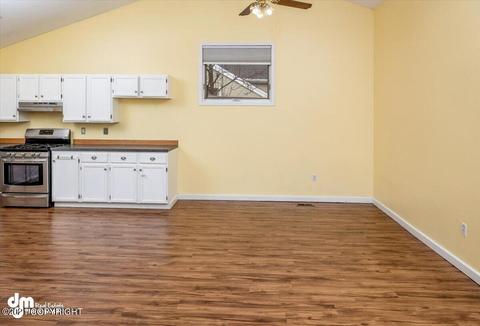 9305 Hall Cir, Eagle River, AK 99577 photo 10