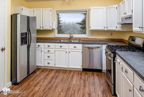 9305 Hall Cir, Eagle River, AK 99577 photo 9