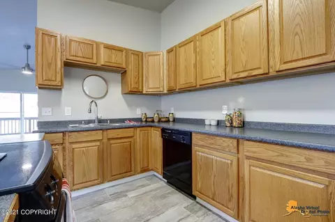2020 E 72nd Ave, Anchorage, AK 99507 photo 13