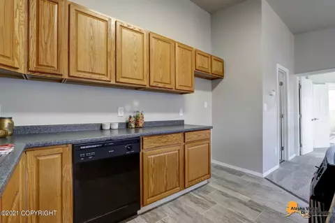 2020 E 72nd Ave, Anchorage, AK 99507 photo 15