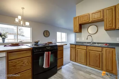 2020 E 72nd Ave, Anchorage, AK 99507 photo 14