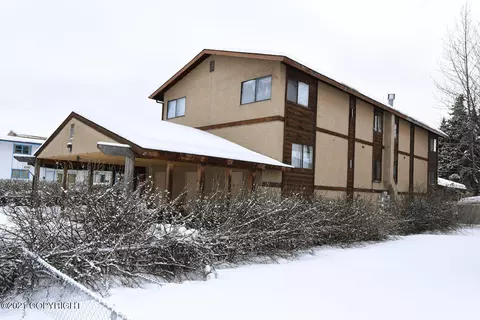 1008 E 9th Ave, Anchorage, AK 99501 photo 2