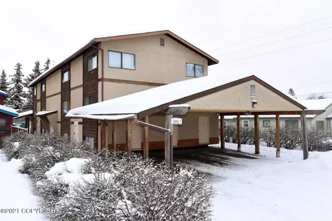 1008 E 9th Ave, Anchorage, AK 99501 photo 3