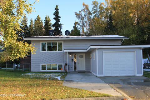 327 Thomas Cir, Anchorage, AK 99508 photo 1